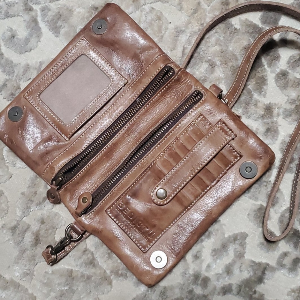 Bed Stu Cadence crossbody wallet